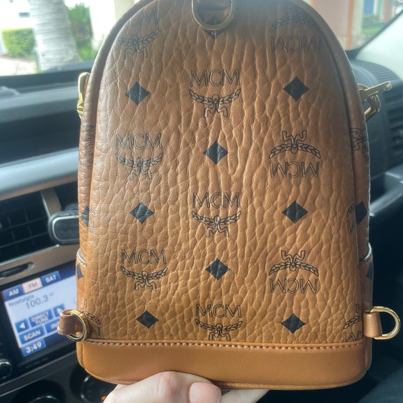 Rare buckel MCM mini backpack rarely used - Picture 4 of 5